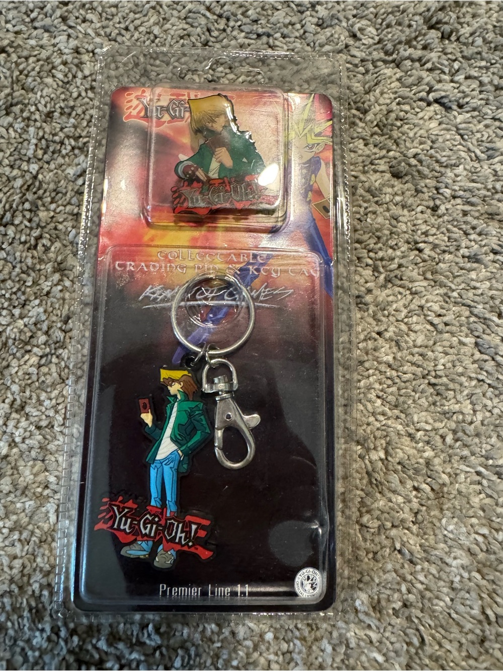 Yu-Gi-Oh! Green Joey Wheeler Keychain and collector pin new old stock
